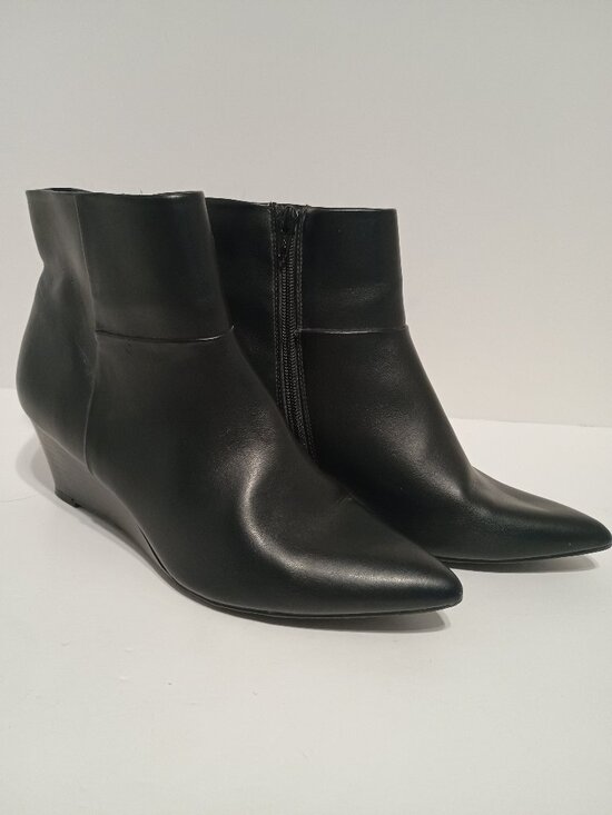 Ann Taylor Shoes - Ann Taylor Black Pointed Toe Wedge Ankle Boots Size 9M Side Zip Sleek Booties